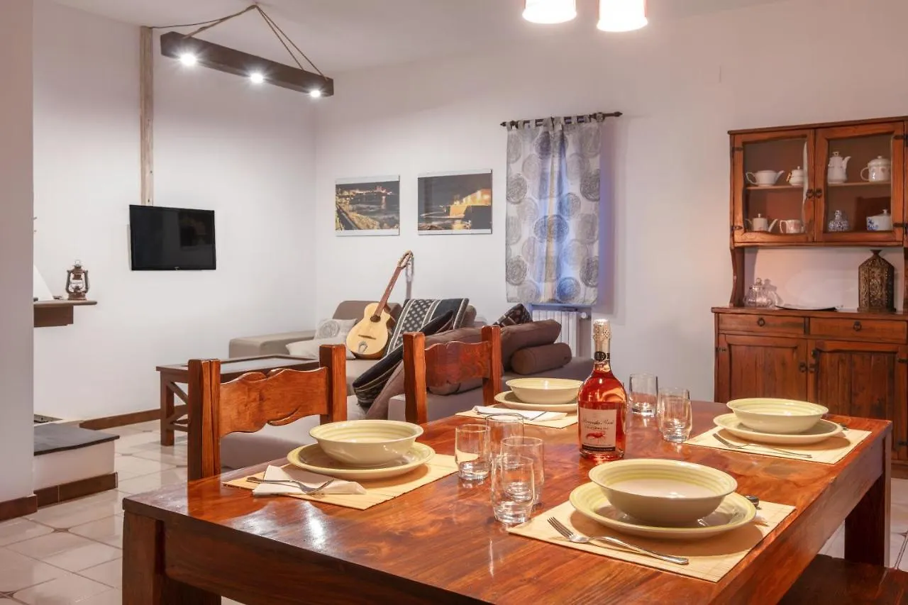Nahar Apartman Alghero Olaszország
